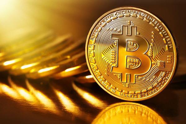 ‘Substitution’ of gold for Bitcoin is now underway
